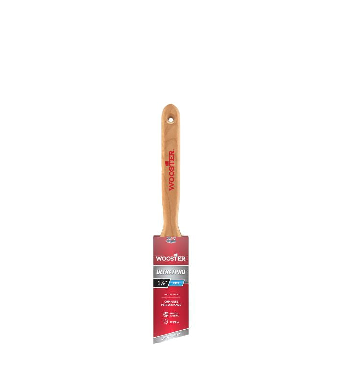 Wooster Ultra Pro - Firm Lindbeck - Angled Sash Paint Brush - 1.5 Inch